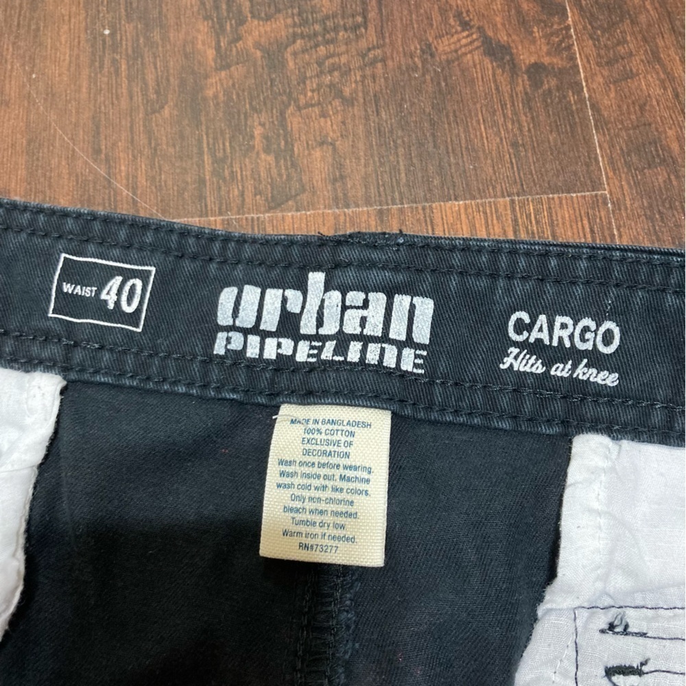 2 Pairs of Men’s Shorts. Urban Pipeline Cargo & St Johns Bay Denim size 40 GUC - Picture 7 of 12